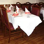 Restaurant Bahnhof ホテル 3*