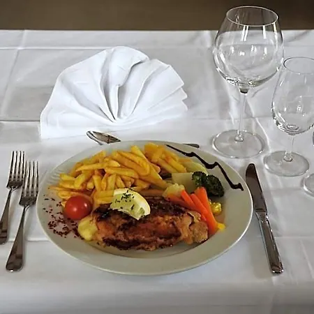 Restaurant Bahnhof 3*