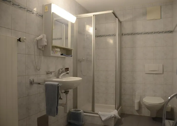 Hotel Restaurant Bahnhof 3*