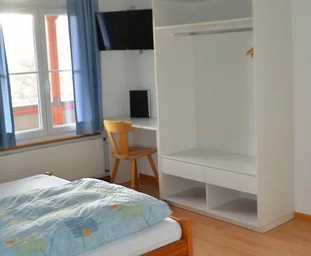 Hotel Restaurant Bahnhof 3*