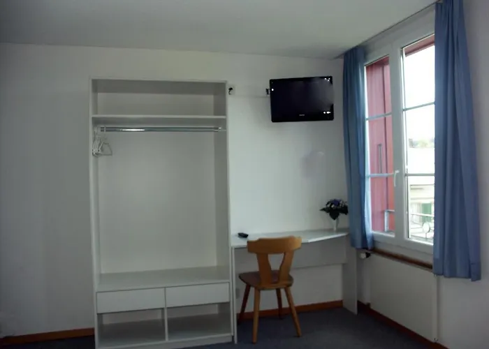 Hotel Restaurant Bahnhof 3*
